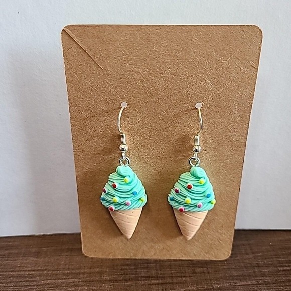 Mint with Sprinkles Ice Cream Cone Dangle Drop Earrings Handmade NWOT Fun Casual - Picture 2 of 6